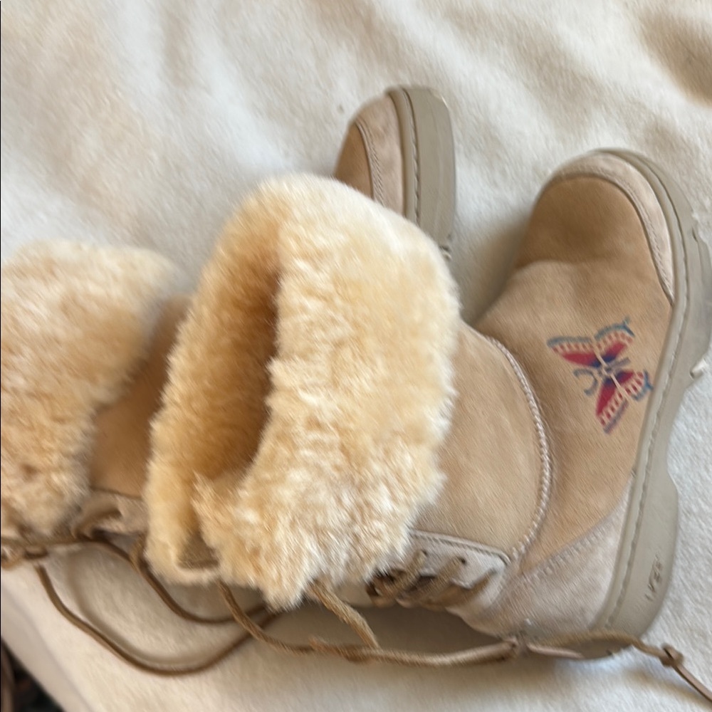 UGG Women's Tan Shearling Boots